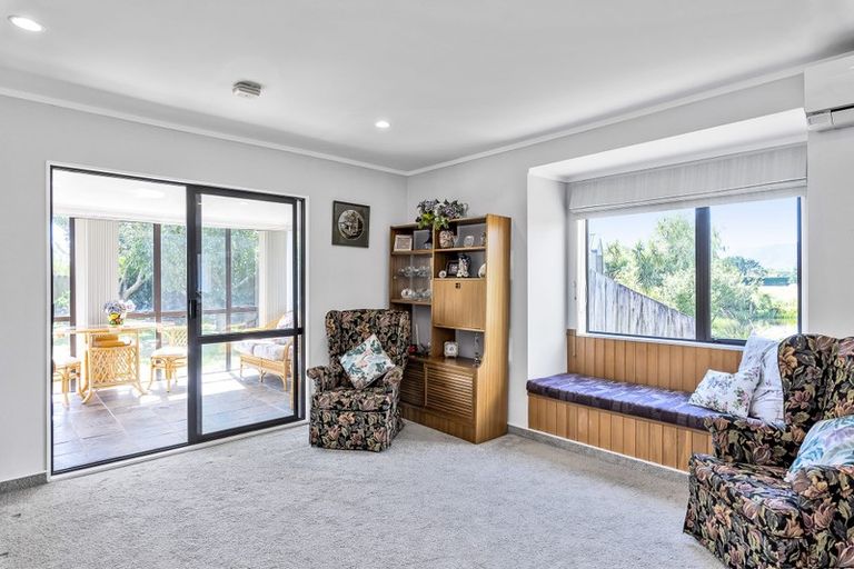 Photo of property in 60 The Drive, Paraparaumu Beach, Paraparaumu, 5032
