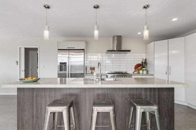 Photo of property in 36 Benmore Crescent, Pyes Pa, Tauranga, 3112