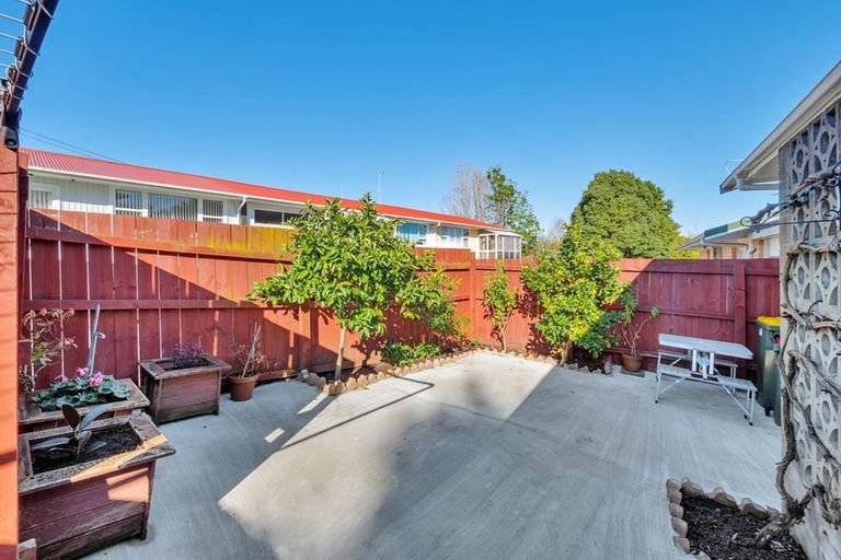 Photo of property in 2/138a Great South Road, Manurewa, Auckland, 2102