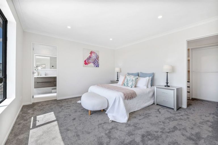 Photo of property in 3 Elevation Street, Flat Bush, Auckland, 2019