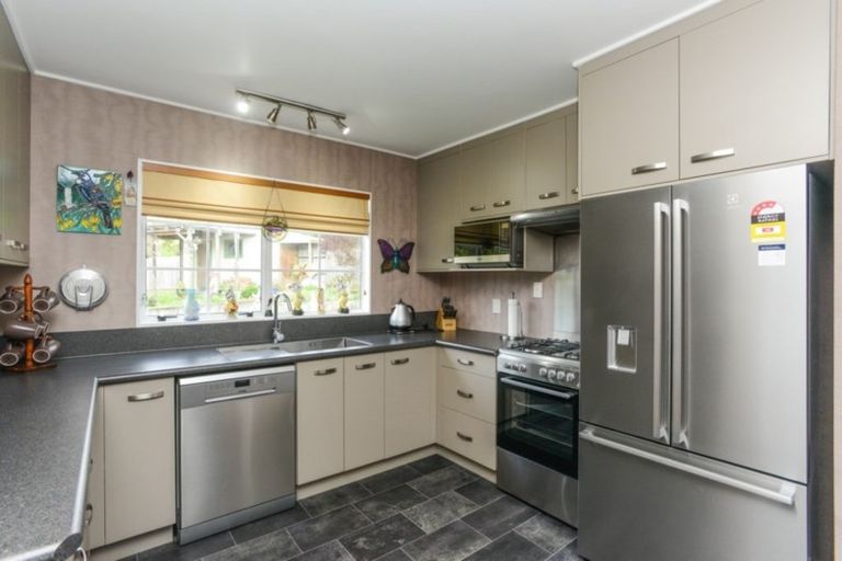 Photo of property in 10 Watts Road, Waipawa, 4210