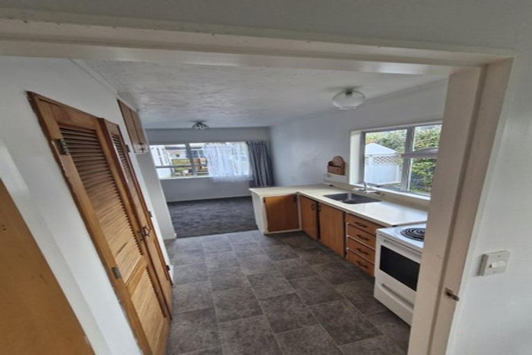 Photo of property in 44 Main Road, Wainuiomata, Lower Hutt, 5014