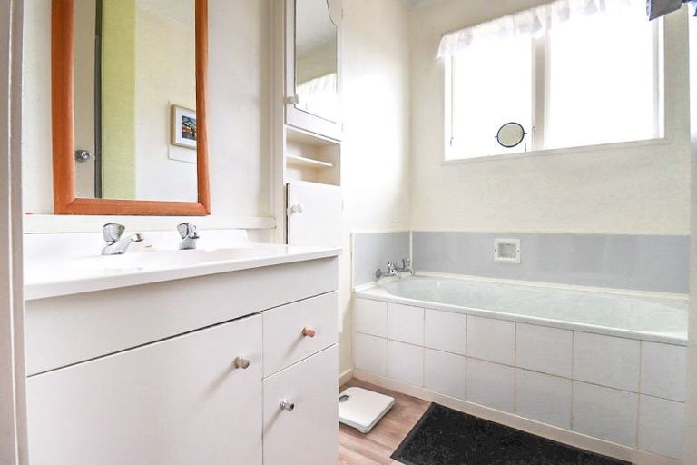 Photo of property in 69 Guy Street, Dannevirke, 4930