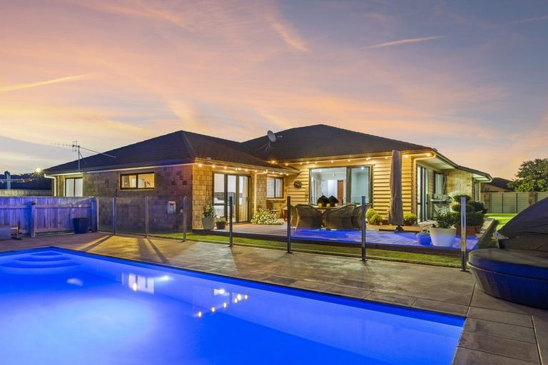 Photo of property in 85 Kotuku Drive, Paraparaumu Beach, Paraparaumu, 5032