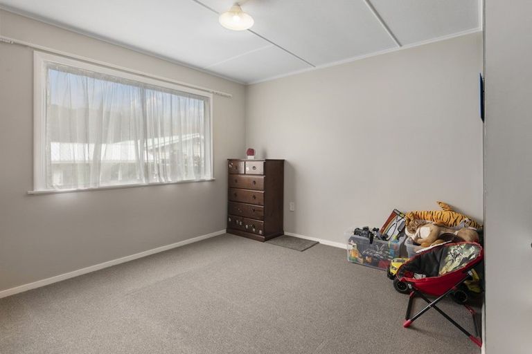 Photo of property in 10 Halifax Street, Wainuiomata, Lower Hutt, 5014