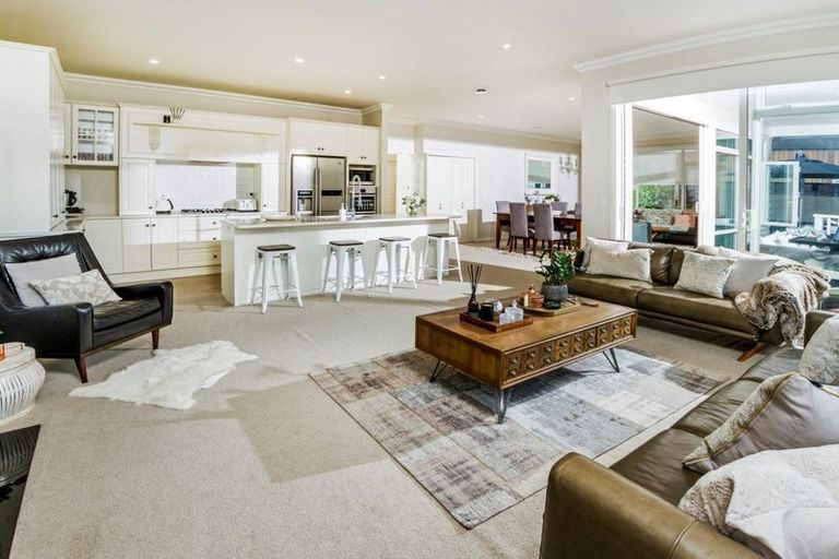 Photo of property in 315a Beach Road, Campbells Bay, Auckland, 0630