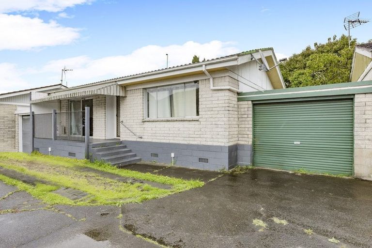 Photo of property in 2/27 Weymouth Road, Manurewa, Auckland, 2102