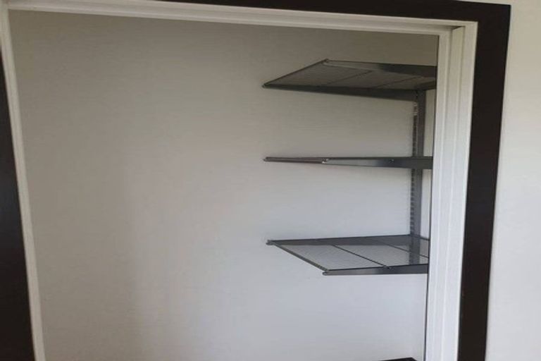 Photo of property in 9a Cheshire Street, Cannons Creek, Porirua, 5024