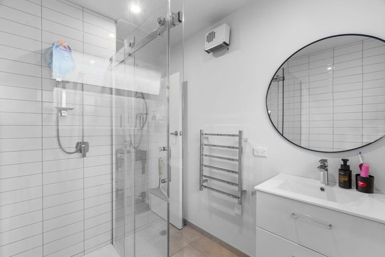 Photo of property in 5/28 Aikmans Road, Merivale, Christchurch, 8014