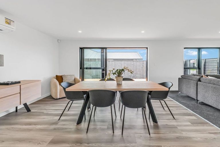 Photo of property in 5 Hawk Close, Rolleston, 7615