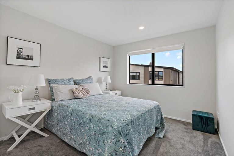 Photo of property in 21c Roseberry Avenue, Birkenhead, Auckland, 0626