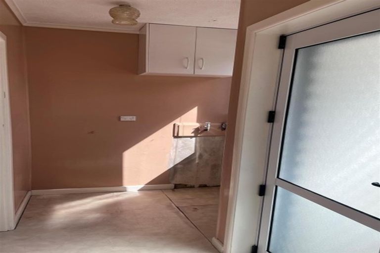 Photo of property in 106 Golf Road, New Lynn, Auckland, 0600