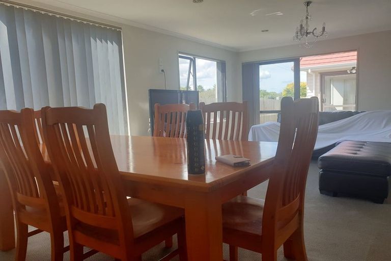 Photo of property in 33 Tarapiroe Avenue, Takanini, 2112