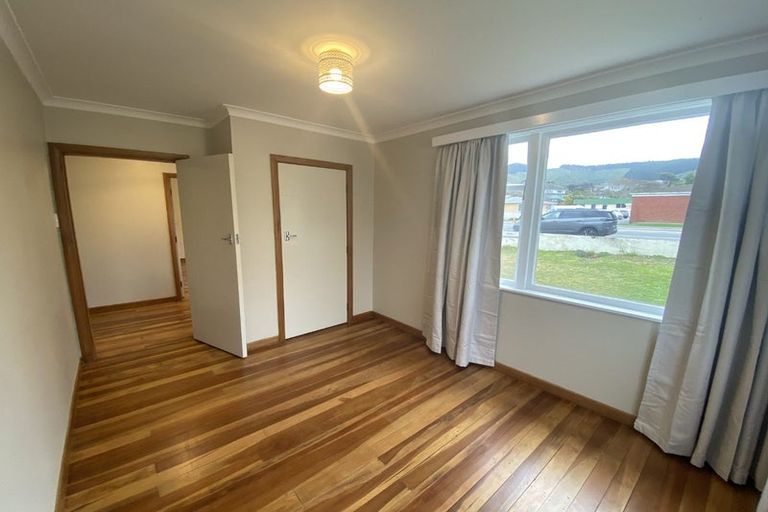 Photo of property in 148 Main Road, Tawa, Wellington, 5028