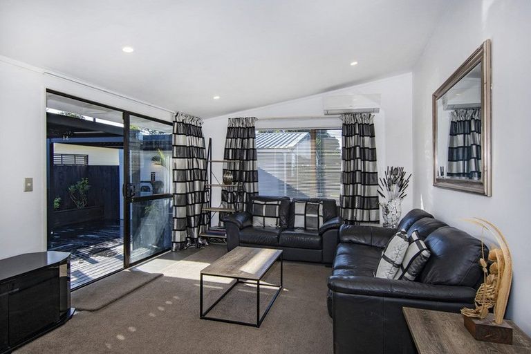 Photo of property in 23 Great North Road, Te Kamo, Whangarei, 0112