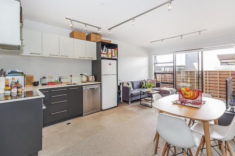 Photo of property in Detroit Apartments, 205/181u Tasman Street, Mount Cook, Wellington, 6021