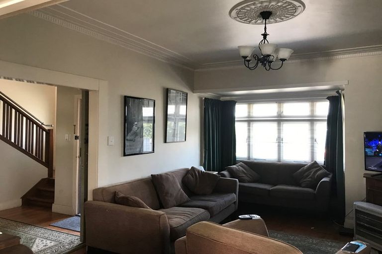 Photo of property in 333 Great South Road, Papakura, 2110