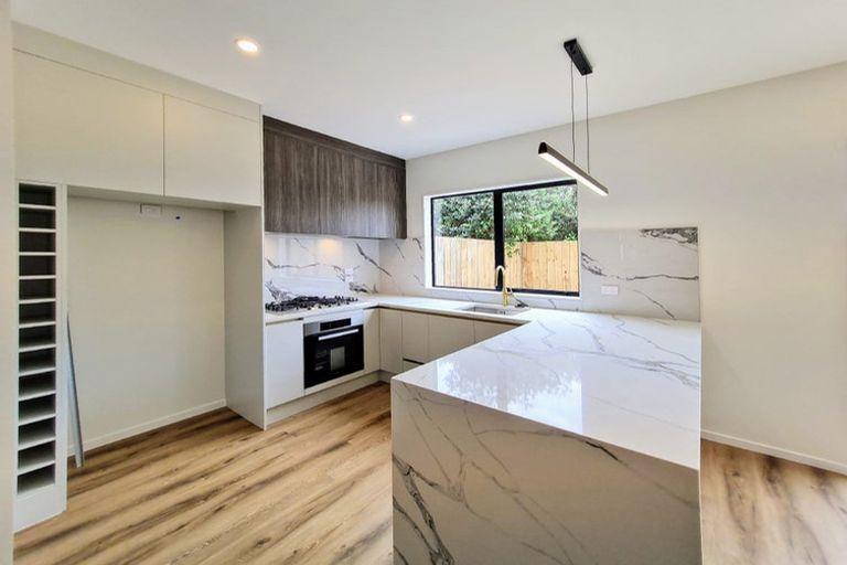 Photo of property in 25 Jandell Crescent, Bucklands Beach, Auckland, 2014