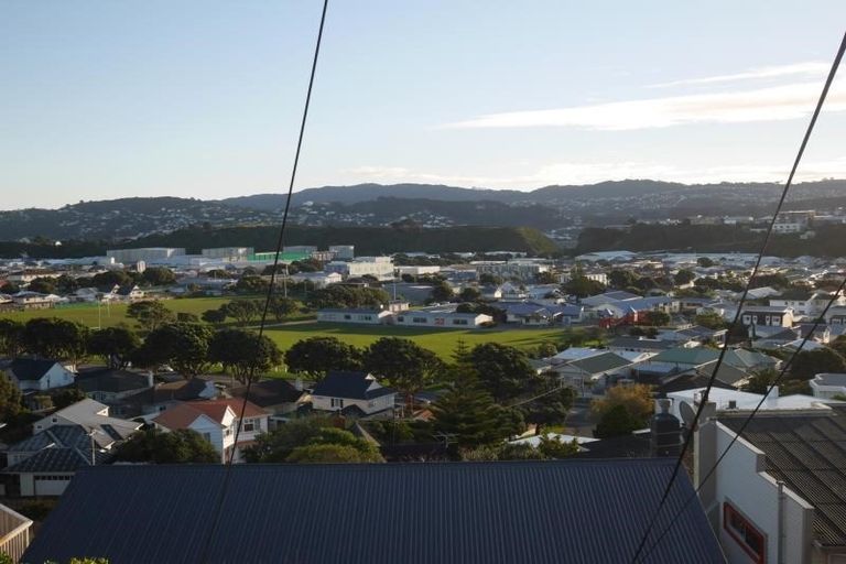 Photo of property in 37 Townsend Road, Miramar, Wellington, 6022