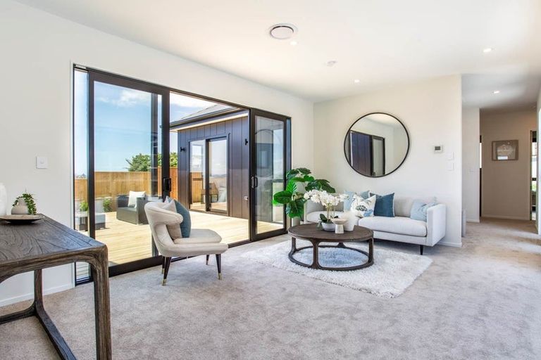 Photo of property in 25 Anehana Place, Stanmore Bay, Whangaparaoa, 0932