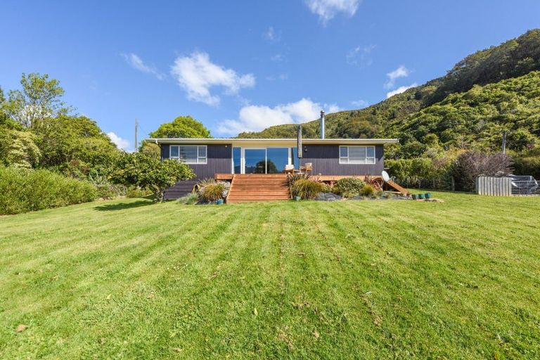 Photo of property in 50 Moenui Road, Havelock, Picton, 7281