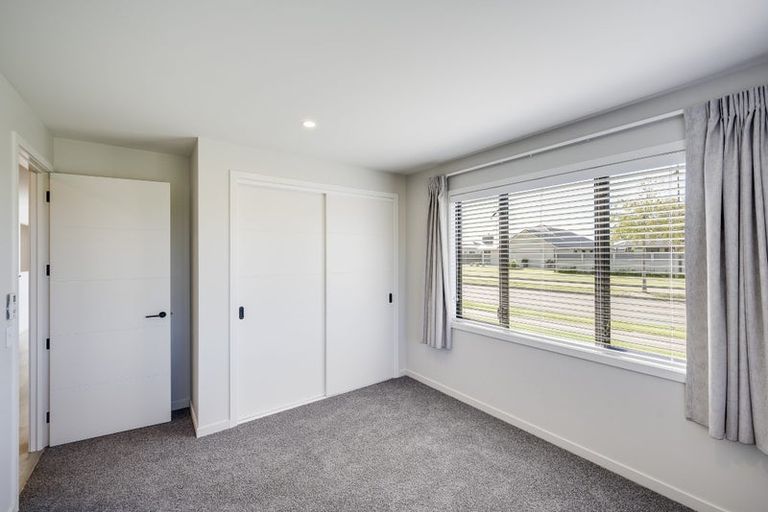 Photo of property in 24 Aspiring Drive, Poraiti, Napier, 4112