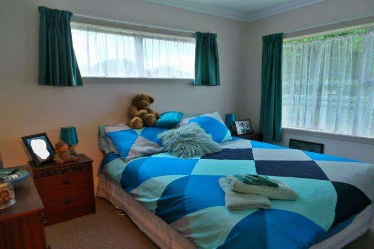 Photo of property in 6 Windsor Place, Levin, 5510