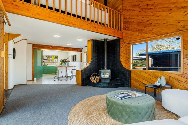 Photo of property in 22 Weza Lane, Kumeu, 0810