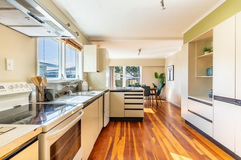 Photo of property in 55 Ngaio Road, Waikanae, 5036