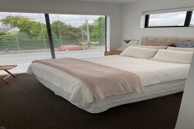 Photo of property in 1/242 Edgeware Road, Edgeware, Christchurch, 8013