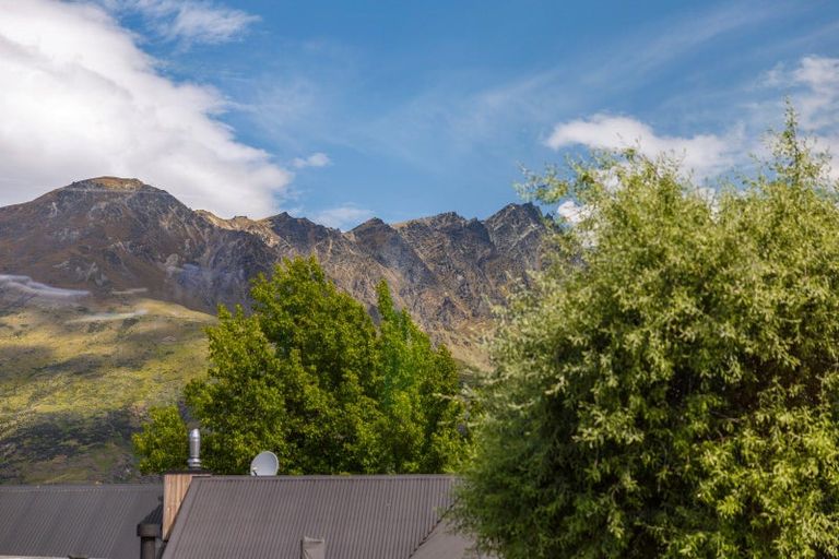 Photo of property in 20 Sherwood Court, Lower Shotover, Queenstown, 9371