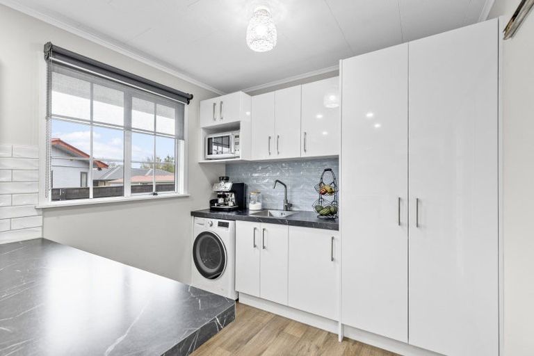 Photo of property in 24a Lethbridge Street, Feilding, 4702