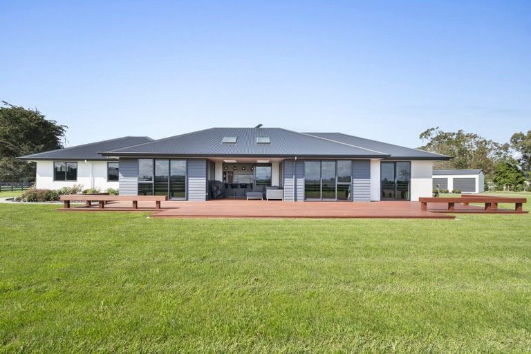 Photo of property in 36 Nannestads Line, Bunnythorpe, Palmerston North, 4775