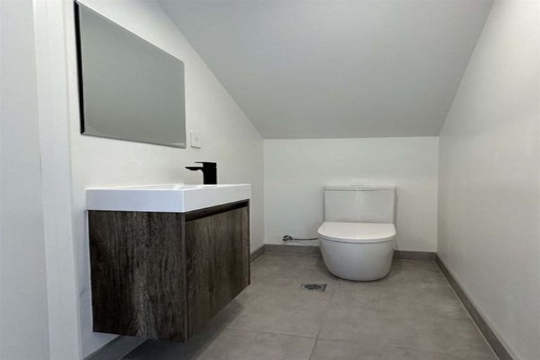 Photo of property in 12a Sea Spray Drive, Bucklands Beach, Auckland, 2012