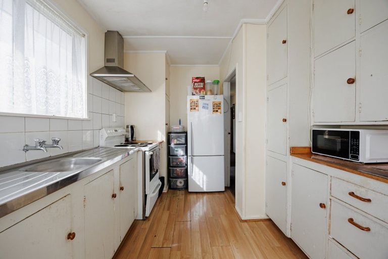 Photo of property in 1033 Hood Street, Mayfair, Hastings, 4122