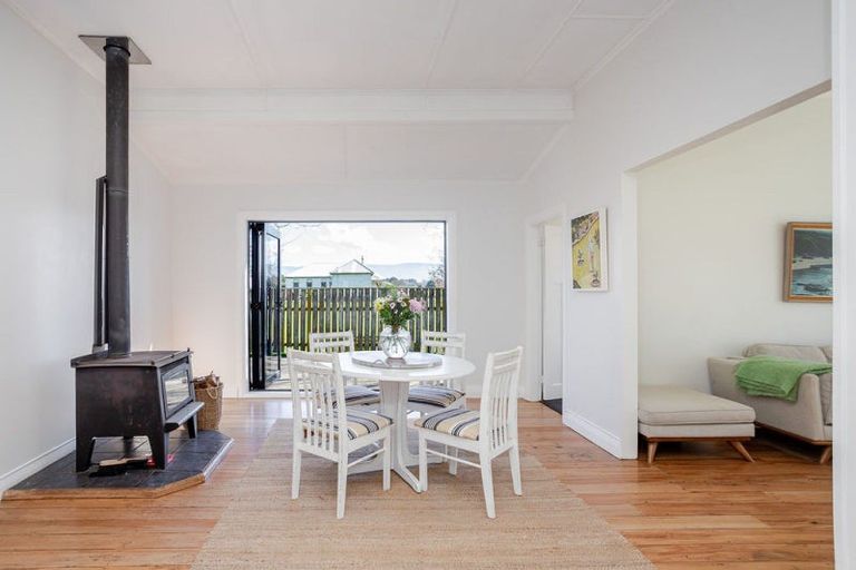 Photo of property in 114 Aerodrome Road, Dannevirke, 4972
