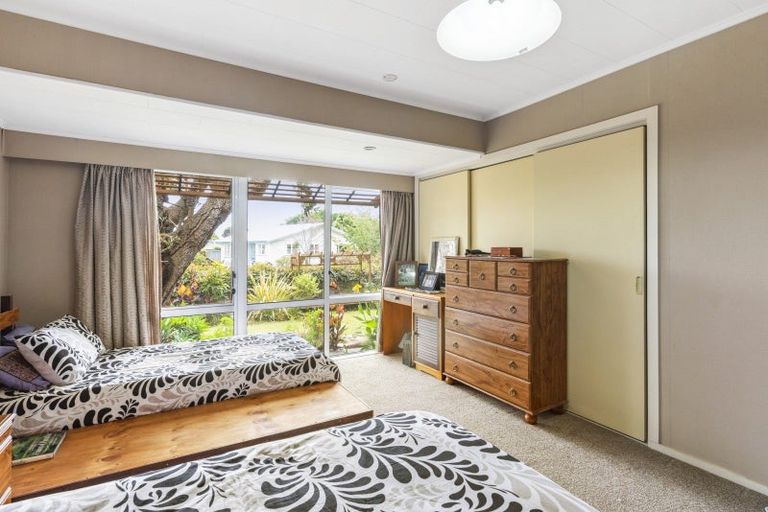 Photo of property in 5 Marere Avenue, Paraparaumu, 5032