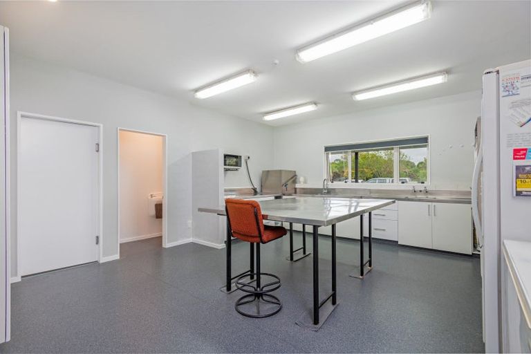 Photo of property in 10 Tui Glen Drive, Levin, 5571