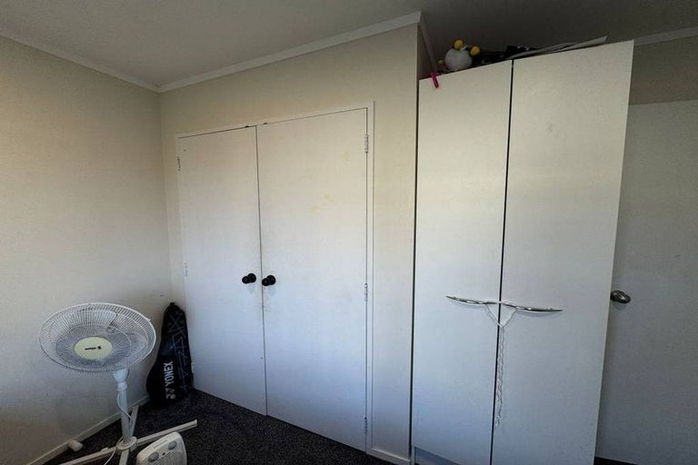 Photo of property in 15 Hinerau Street, Henderson, Auckland, 0612