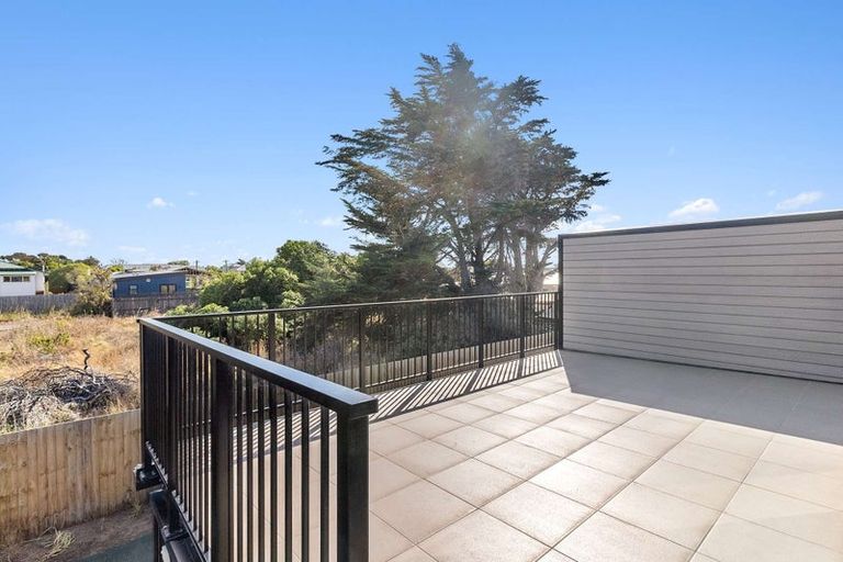 Photo of property in 85b Marine Parade, North New Brighton, Christchurch, 8083