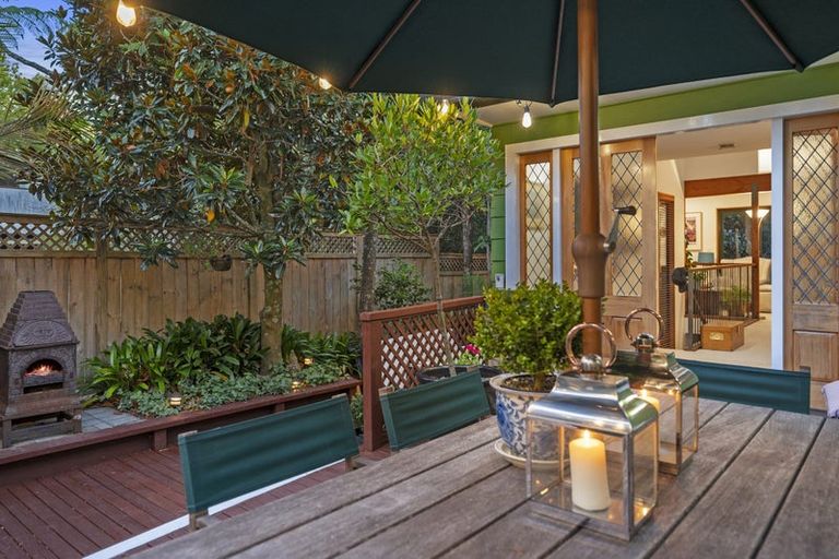 Photo of property in 71a Rangatira Road, Beach Haven, Auckland, 0626