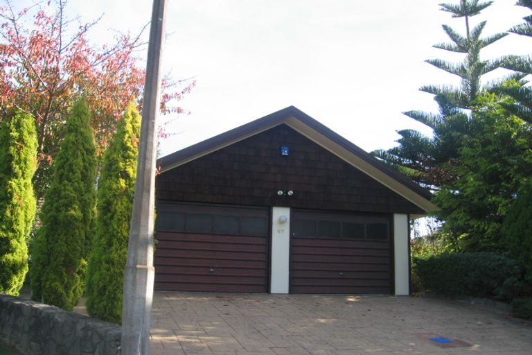 Photo of property in 27 Observatory Close, Whitby, Porirua, 5024