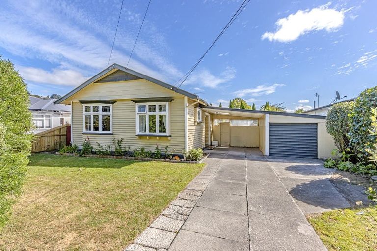 Photo of property in 26 Ngaio Street, Saint Martins, Christchurch, 8022