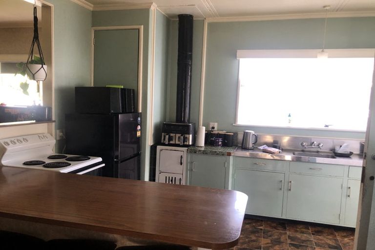 Photo of property in 205 Warwick Road, Mayfair, Hastings, 4122