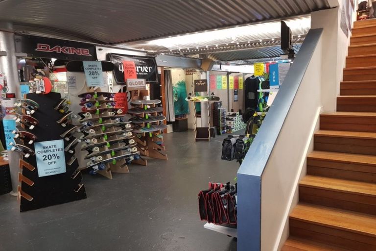 Photo of property in 45 Cuba Street, Takaro, Palmerston North, 4412