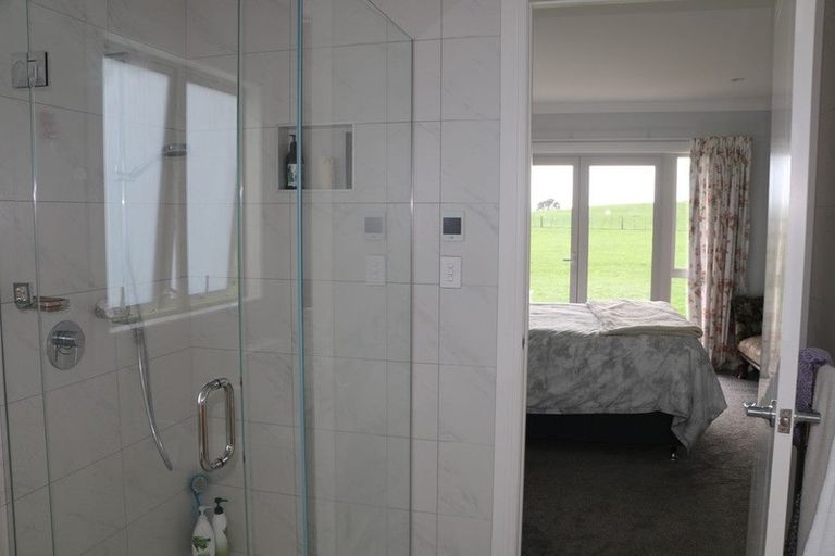 Photo of property in 3 Sands Road, Waiuku, 2681