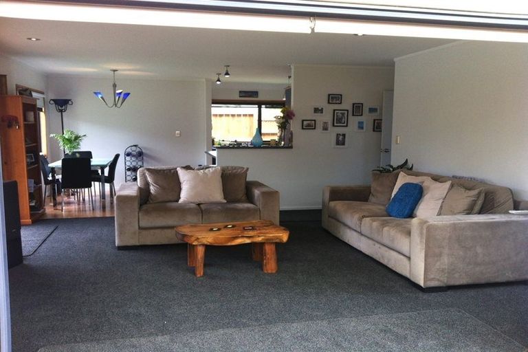 Photo of property in 274 Rangatira Road, Beach Haven, Auckland, 0626
