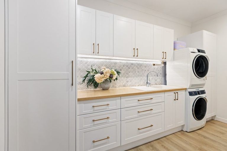 Photo of property in 37 Schooner Drive, Whitby, Porirua, 5024
