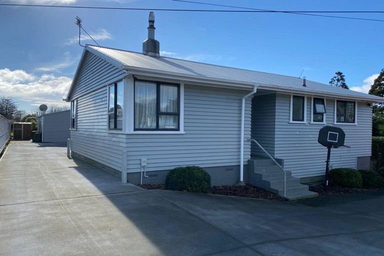 Photo of property in 28 Warwick Road, Stratford, 4332