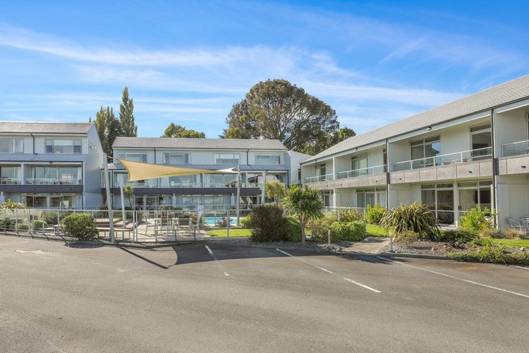 Photo of property in 300 Lake Terrace, Two Mile Bay, Taupo, 3330